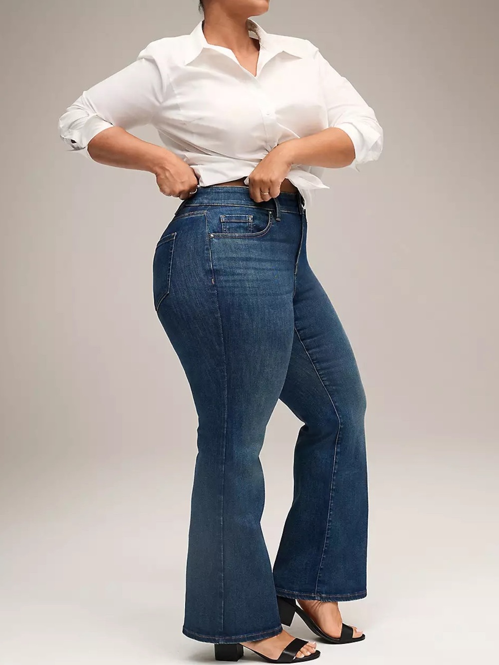 Lane Bryant NWT Curvy Fit Boot High Rise Medium Wash Stretch Flare Jean Size 18L - Picture 1 of 10